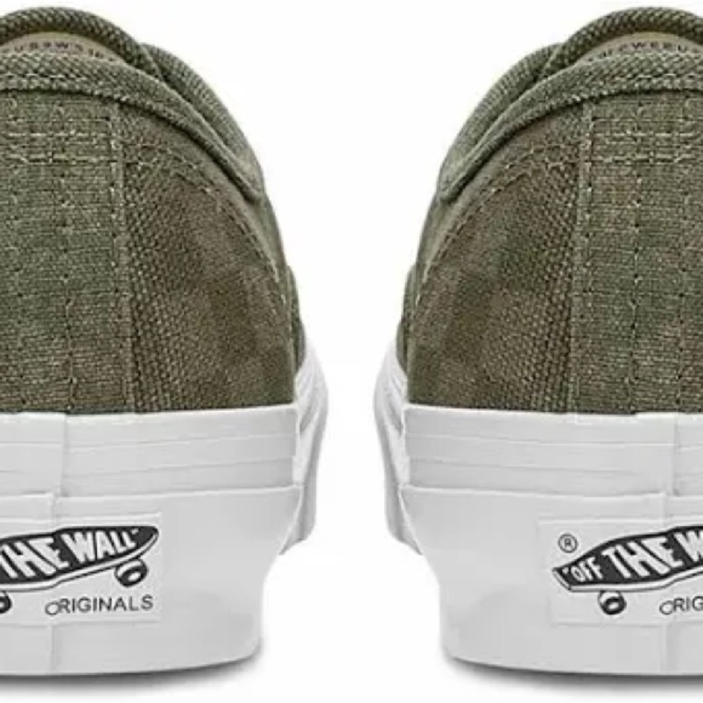 New In Box Og Authentic Vault Vans Grape - image 4